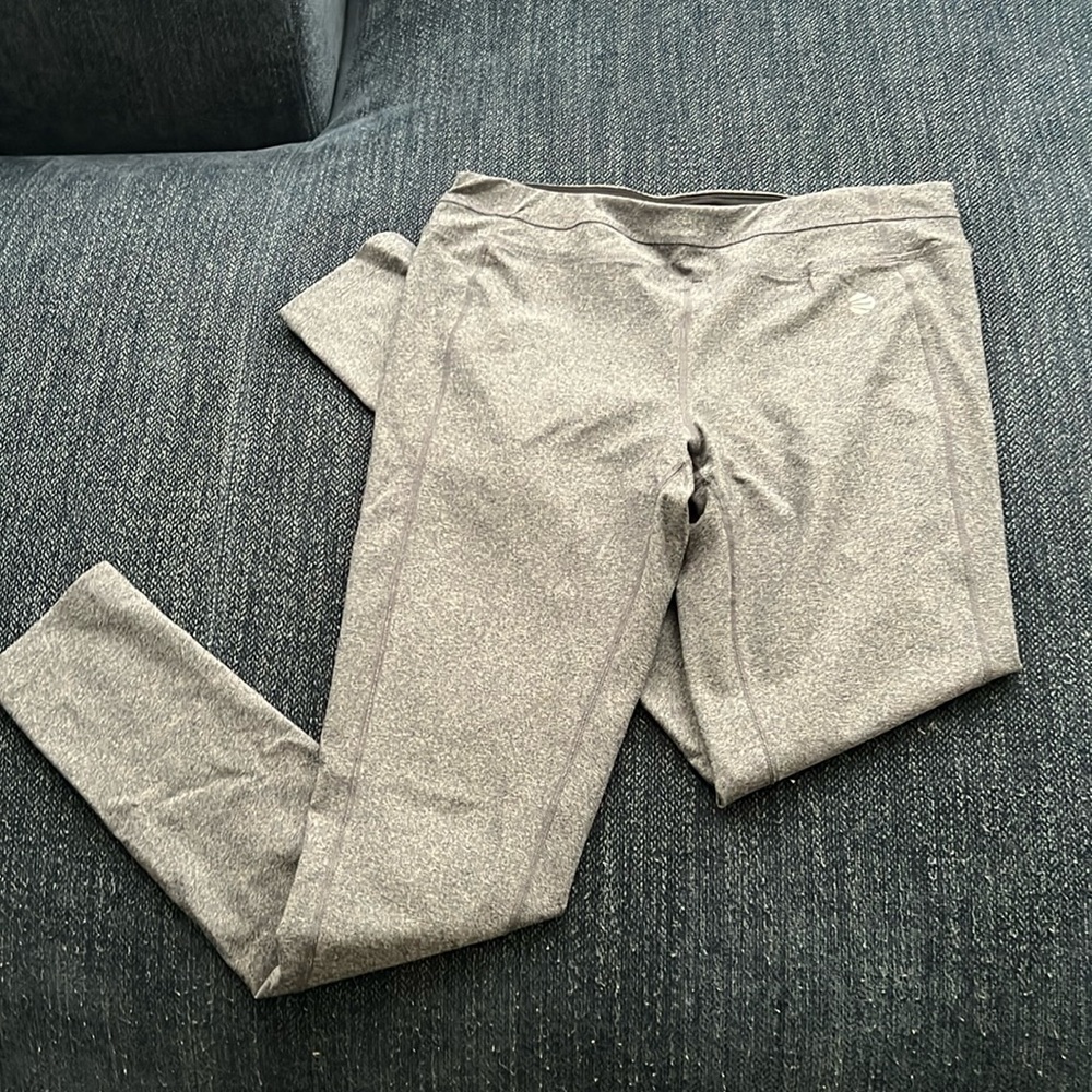 GREY WORKOUT LEGGINGS
